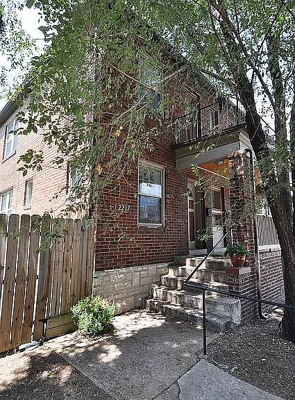 2217 Oregon Ave — Photo 2