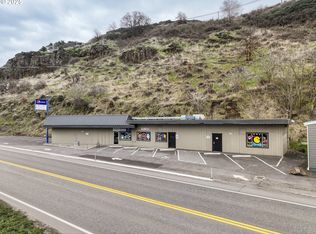 2718 E 2nd St, The Dalles, OR