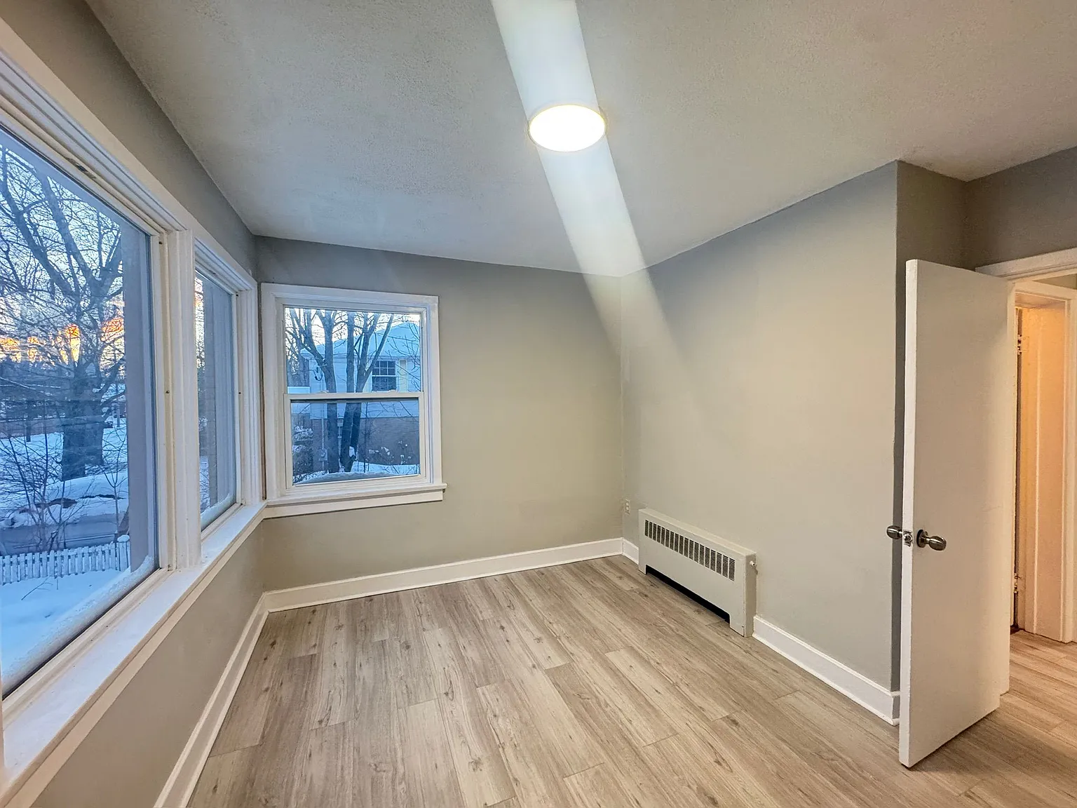 32 Price Ave — Photo 4