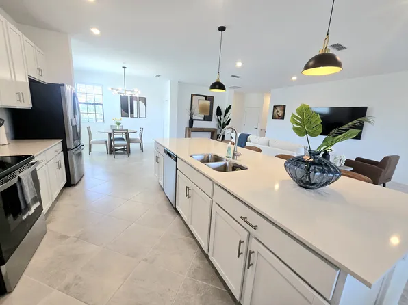 5552 Summit Pointe Cir Unit 103, Bradenton, FL 34210