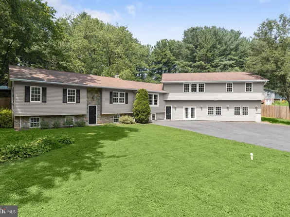 4224 Roop Rd, Mount Airy, MD 21771