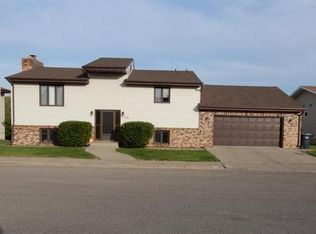501 6th St NE, Mandan, ND 58554