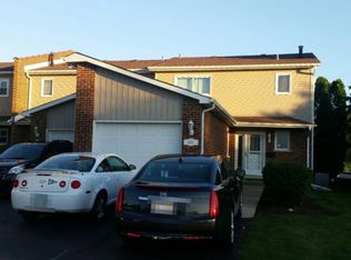 6841 Winston Dr, Tinley Park, IL 60477