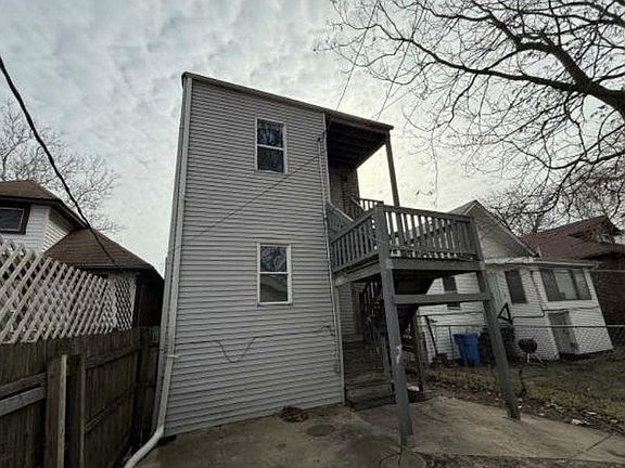 3rd image of 7648 S Luella Ave