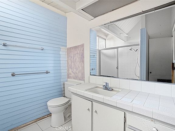 4th image of 715 Beryl St