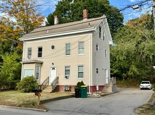 542 Mount Hope St APT 3, North Attleboro, MA 02760