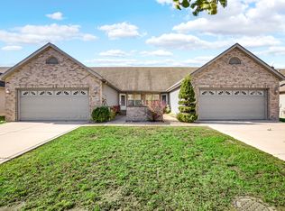 10400 Pike St, Winfield, IN 46307