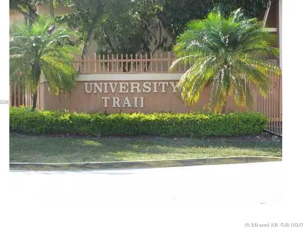 880 SW 129th Pl APT 104, Miami, FL 33184
