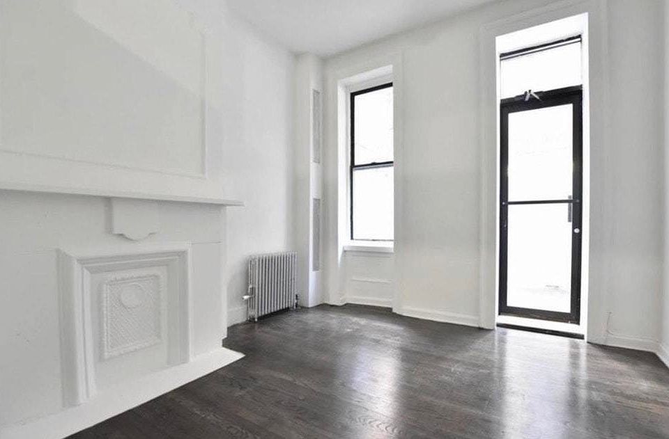 1st image of 437 W 46th St APT 4FW