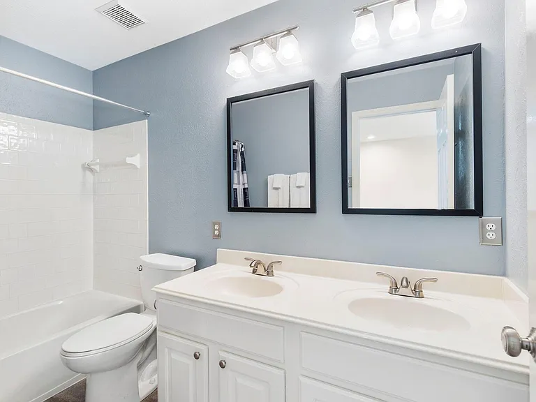 150 W Bristol Oak Cir — Photo 34