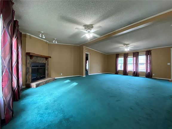 3rd image of 509 W Lawson St