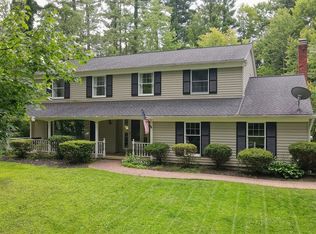 1080 Sheerbrook Dr, Chagrin Falls, OH 44022