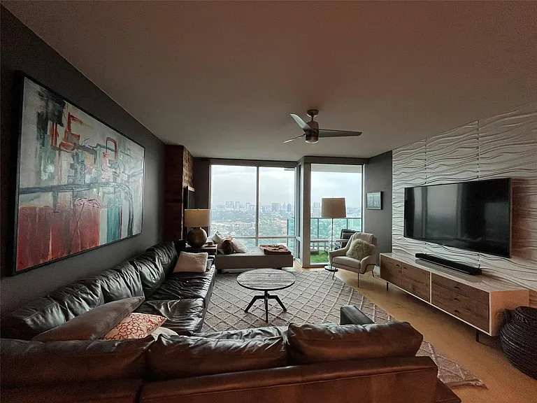 300 Bowie St #3706 — Photo 5