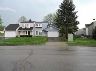 1267 Maroon Dr, Elgin, IL 60120