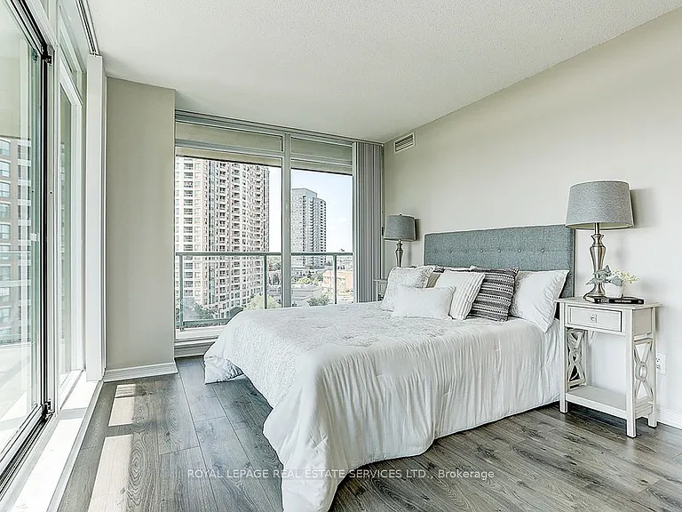 5500 Yonge St #808 — Photo 13