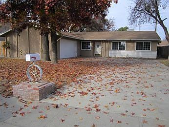 4th image of 3542 W Fairview Ave