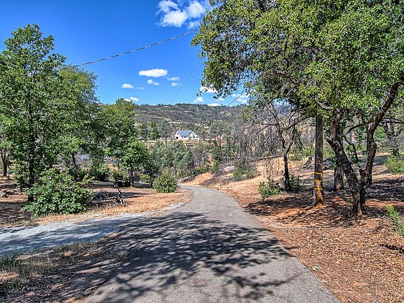4th image of 15560 Sugar Cone Ln