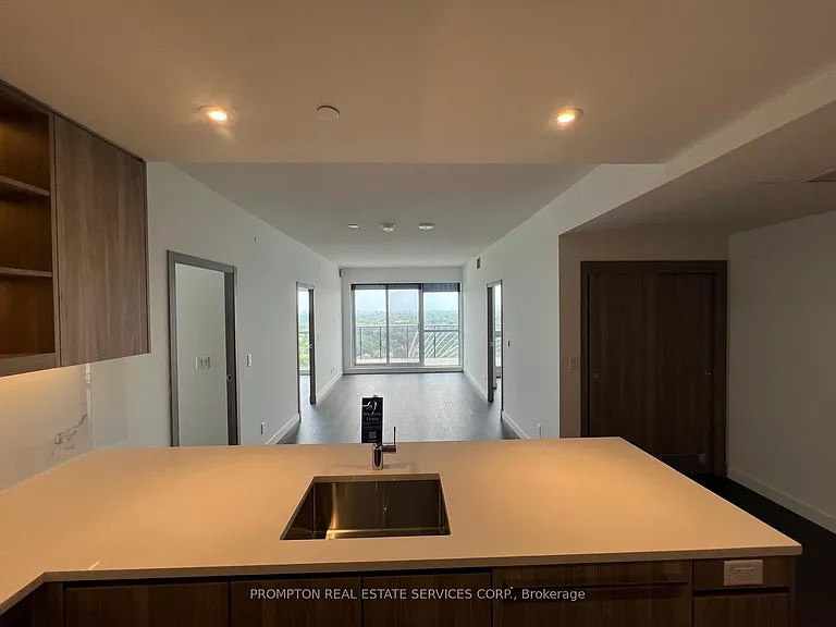 27 McMahon Dr #2302 — Photo 6