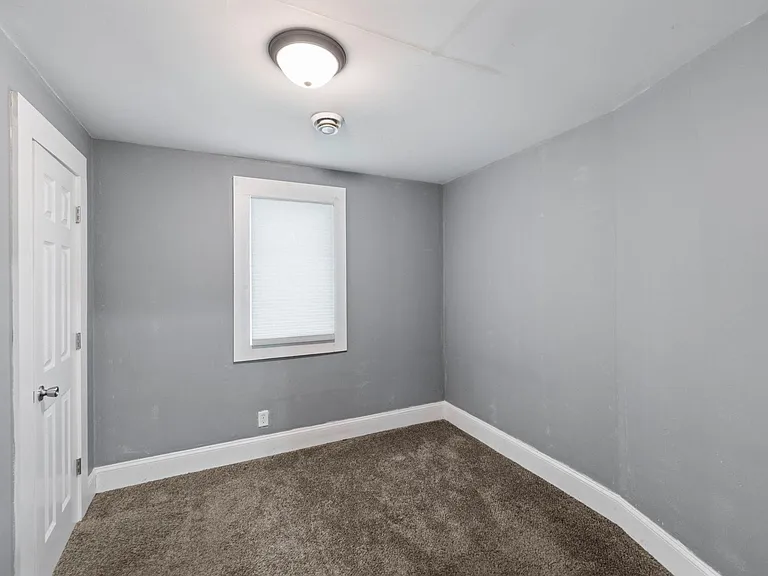 4615 Colfax Ave N — Photo 12