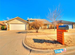 2300 Rushing Mdws, Edmond, OK 73013