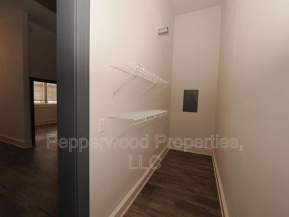 2nd image of 600 Magnolia St APT 105