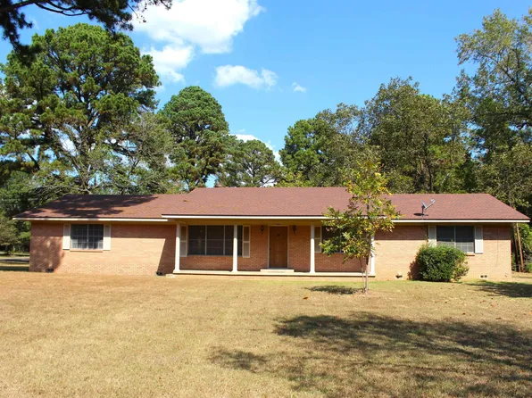 3601 Dudley Rd, Kilgore, TX 75662