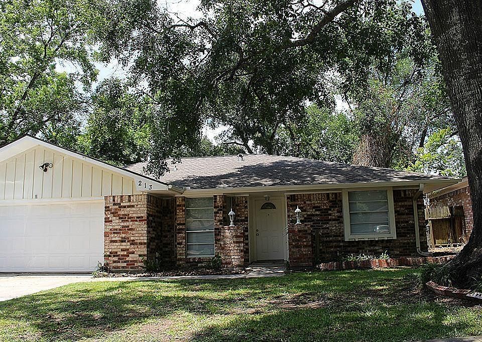 1st image of 213 Pine Hill Dr
