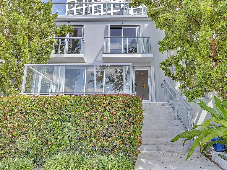 1541 Brickell Ave #105 — Photo 95
