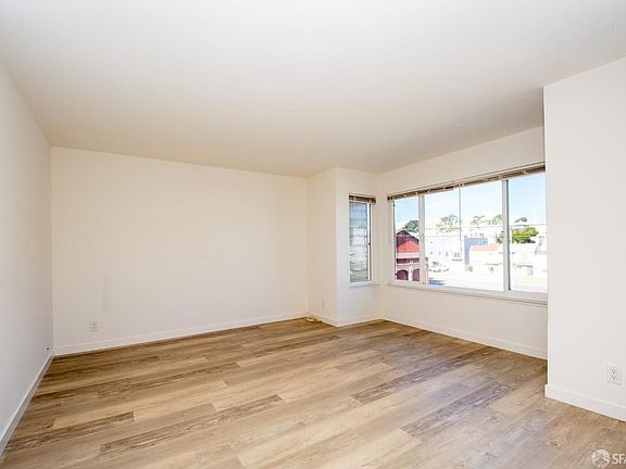 2nd image of 501 41st Ave APT 8
