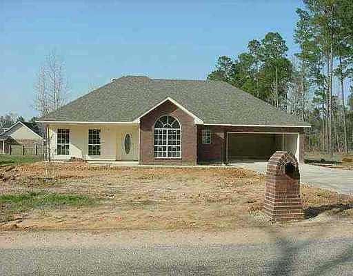 1st image of 124 Robertson Rd