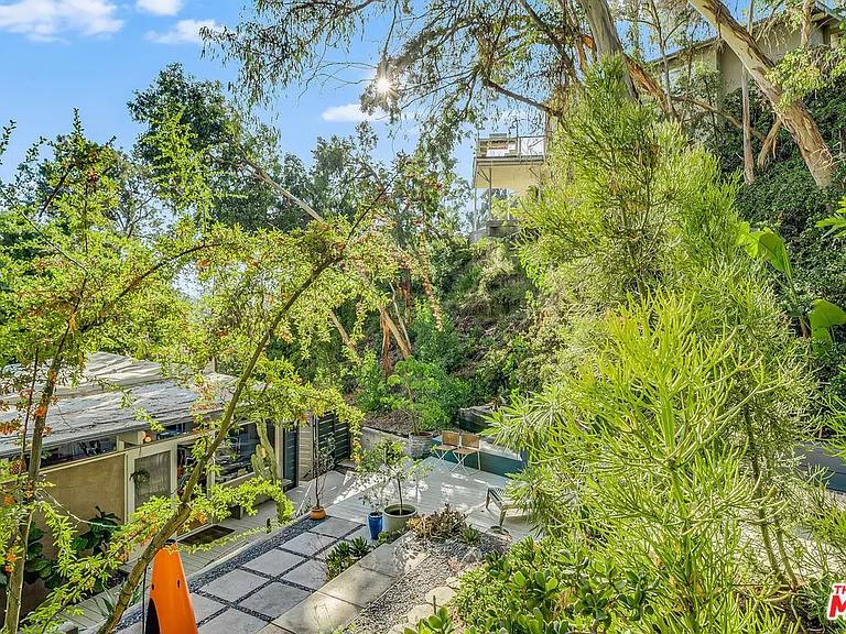 7979 Willow Glen Rd — Photo 25