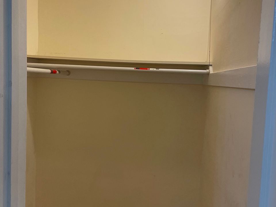Walk in closet