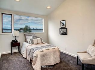 3217 Evergreen Point Rd, Medina, WA 98039