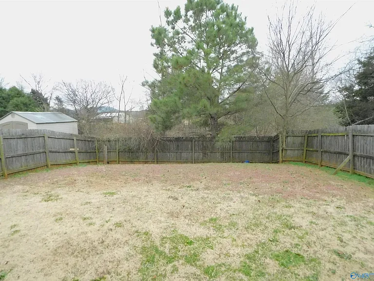 130 Lockport Dr — Photo 26