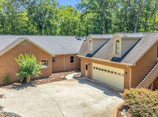 136 & 59 Overholt Dr, Abbeville, SC 29620