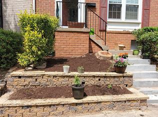 11850 Dunlop Ct, Reston, VA 20191