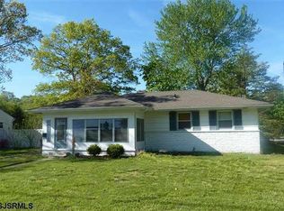 215 W Kirklin Ave, Linwood, NJ 08221
