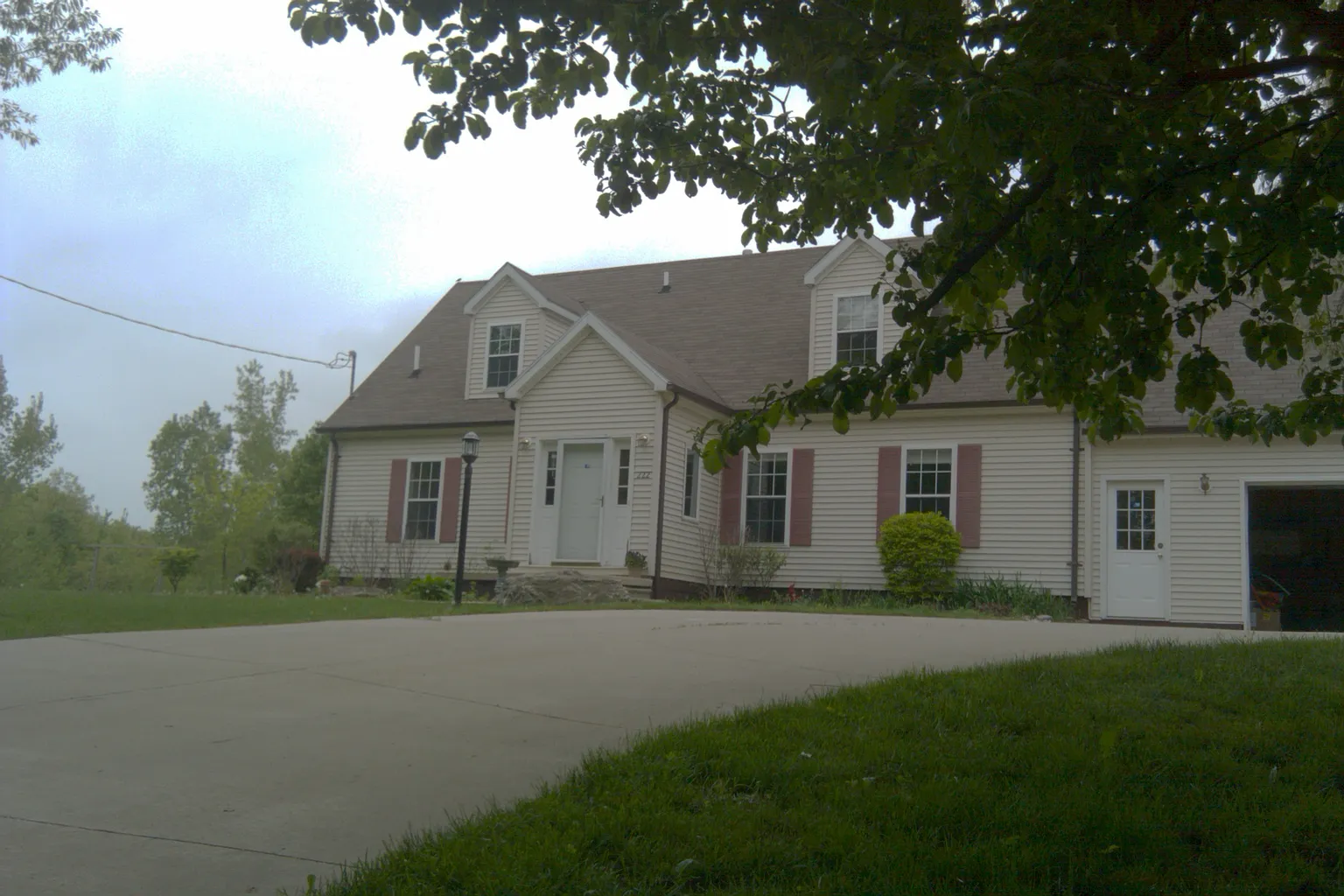 222 Larson Rd photo 1