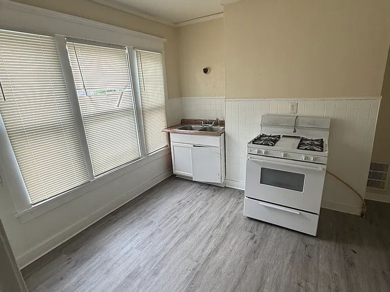 114 Butler Ave #1 — Photo 7