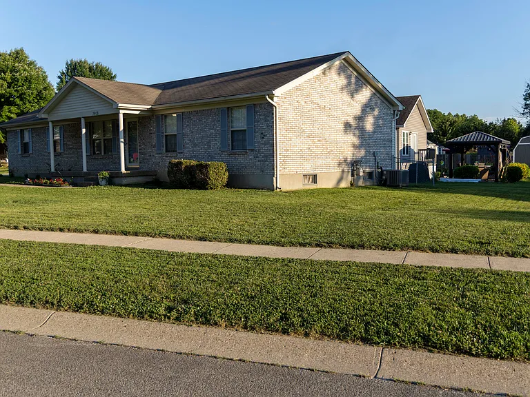 3908 Birch Leaf Ct — Photo 15