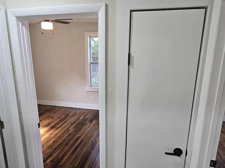 2045 Buckman St — Photo 18