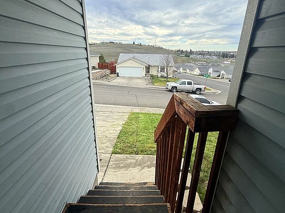 3rd image of 1300 SW 10th Ct