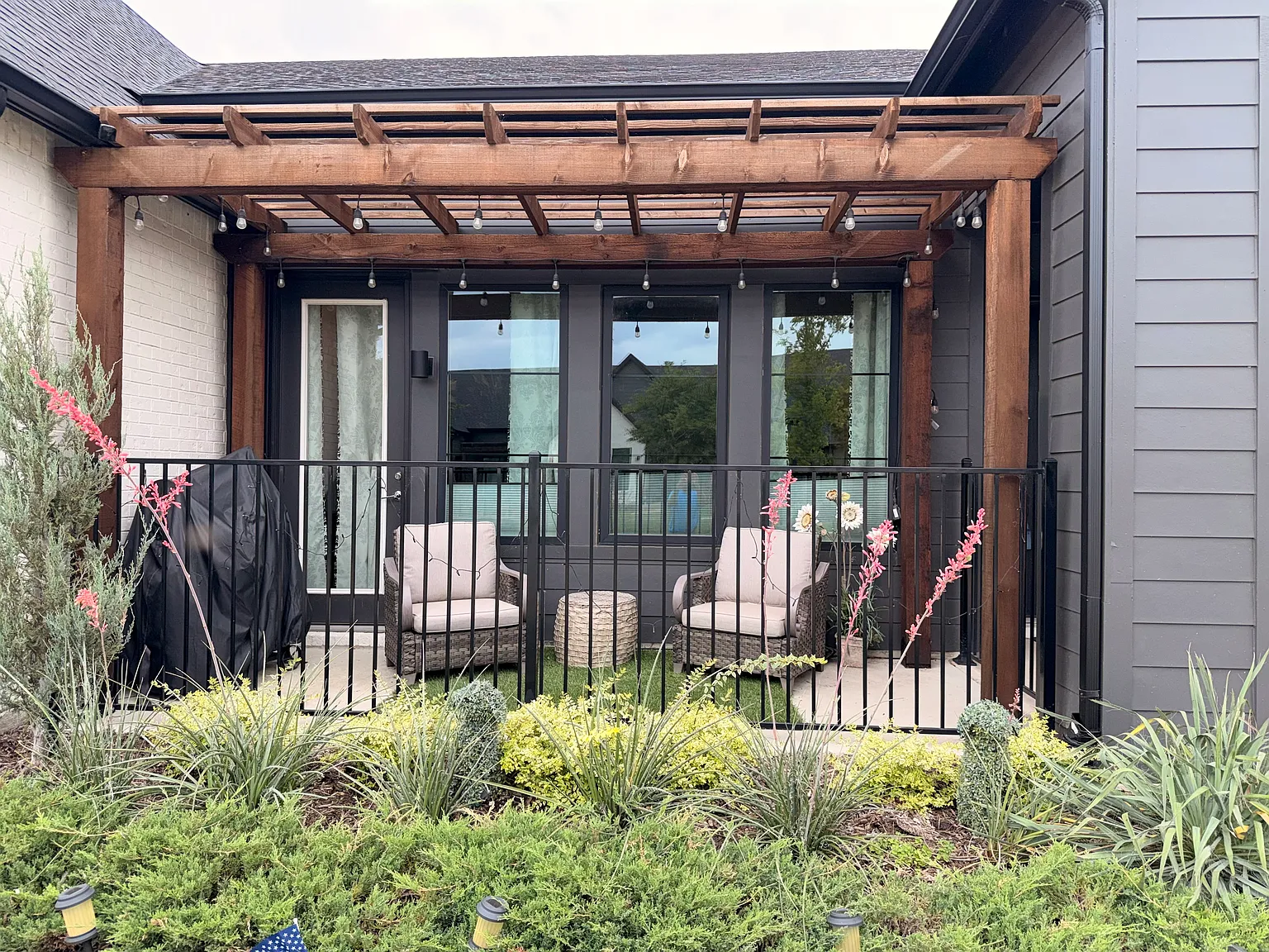 2 bed, 1740 sqft, $3,000 — Photo 2