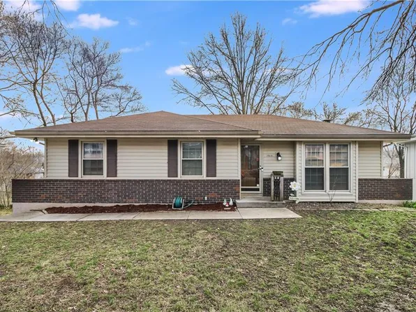 1915 N York St, Independence, MO 64058