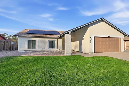 7926 W Dahlia Dr Photo 1