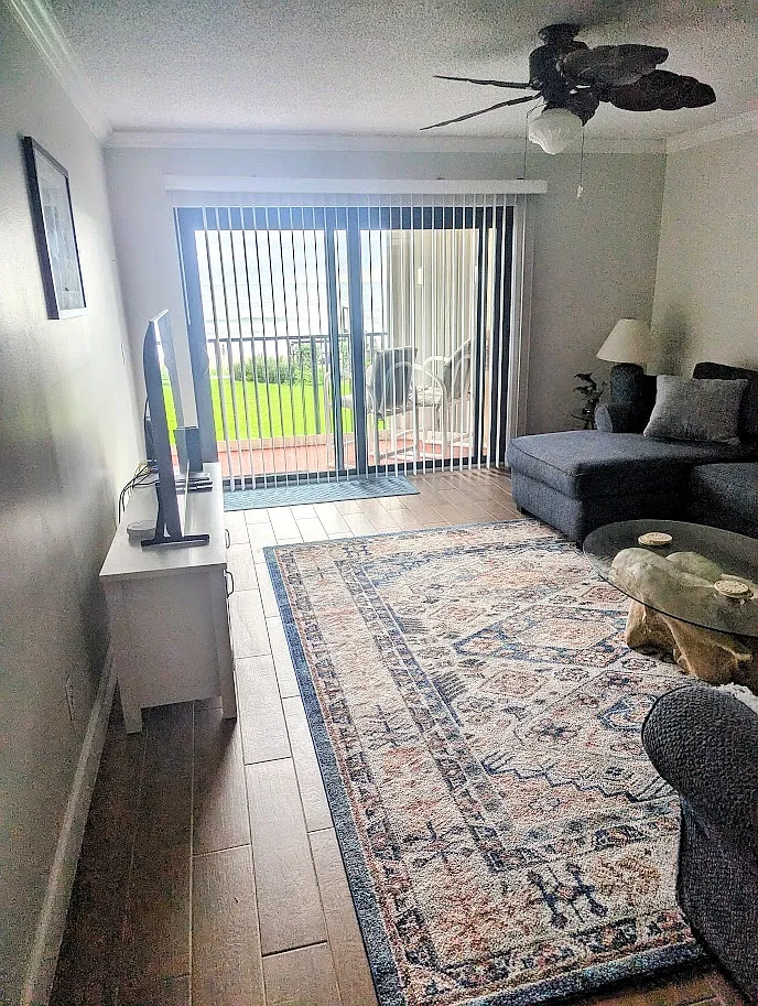 505 N Miramar Ave — Photo 4