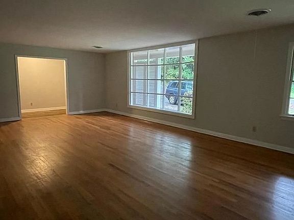 2nd image of 2120 Mahan Dr