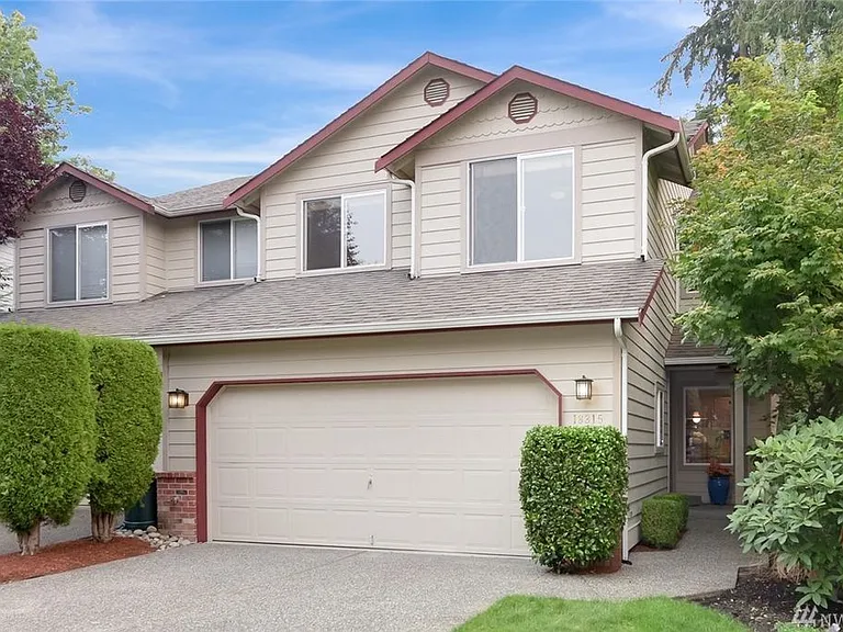 18815 20th Dr SE — Photo 1