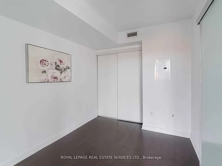 25 Capreol Ct #1105 — Photo 22