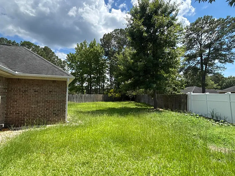 20 Walden Cir — Photo 62